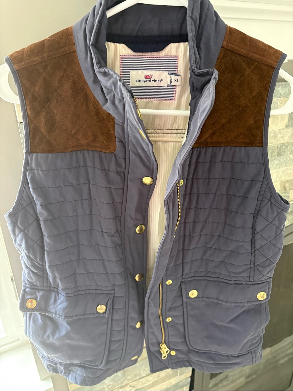 Vineyard Vines Slate Blue Quilted Vest with Brown Suede Yoke
